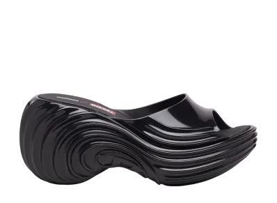 Melissa × Diesel Women's Quantum Platform "Black"