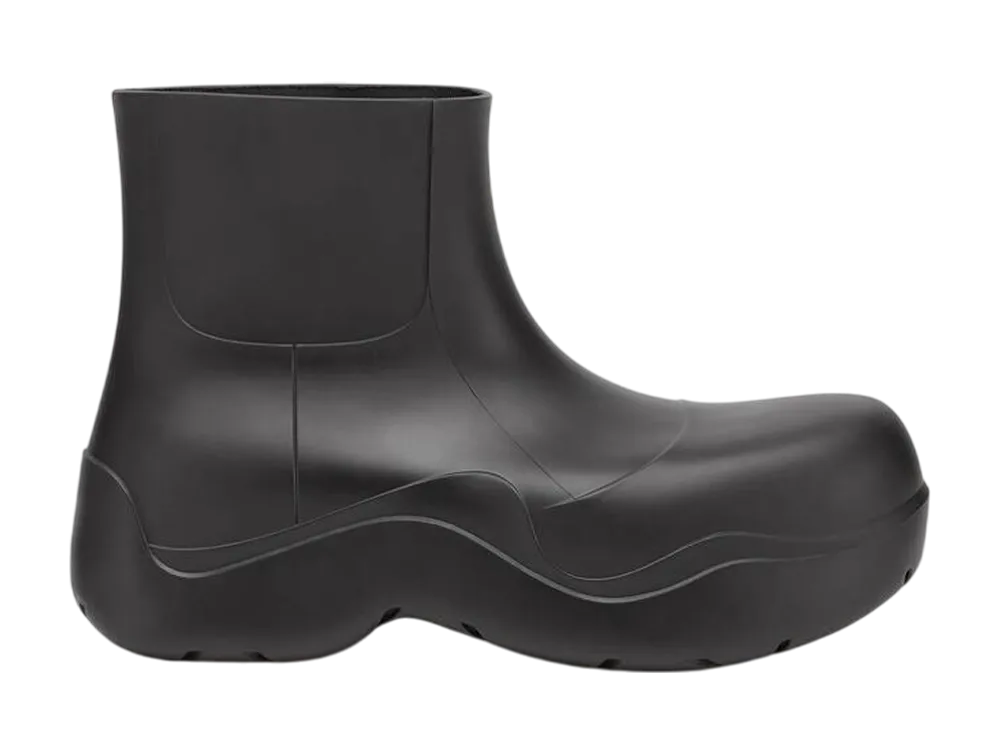 ボッテガヴェネタ ウィメンズ パドル アンクルブーツ "ブラック"