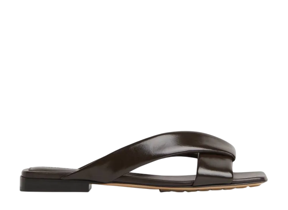 ボッテガヴェネタ ウィメンズ リーヴァ フラット ミュール "フォンデンテ"