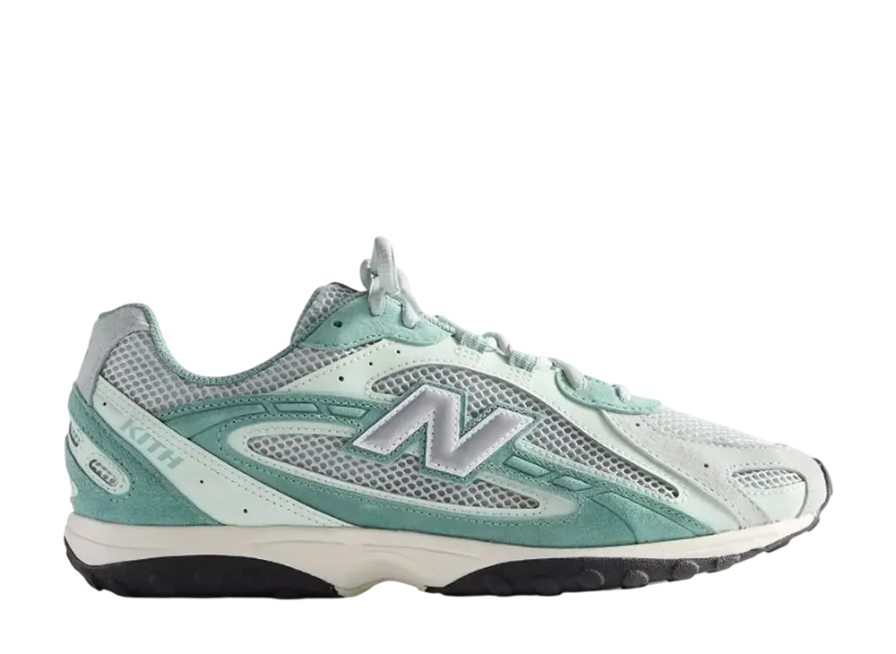 KITH × New Balance 204 "Bluebell"