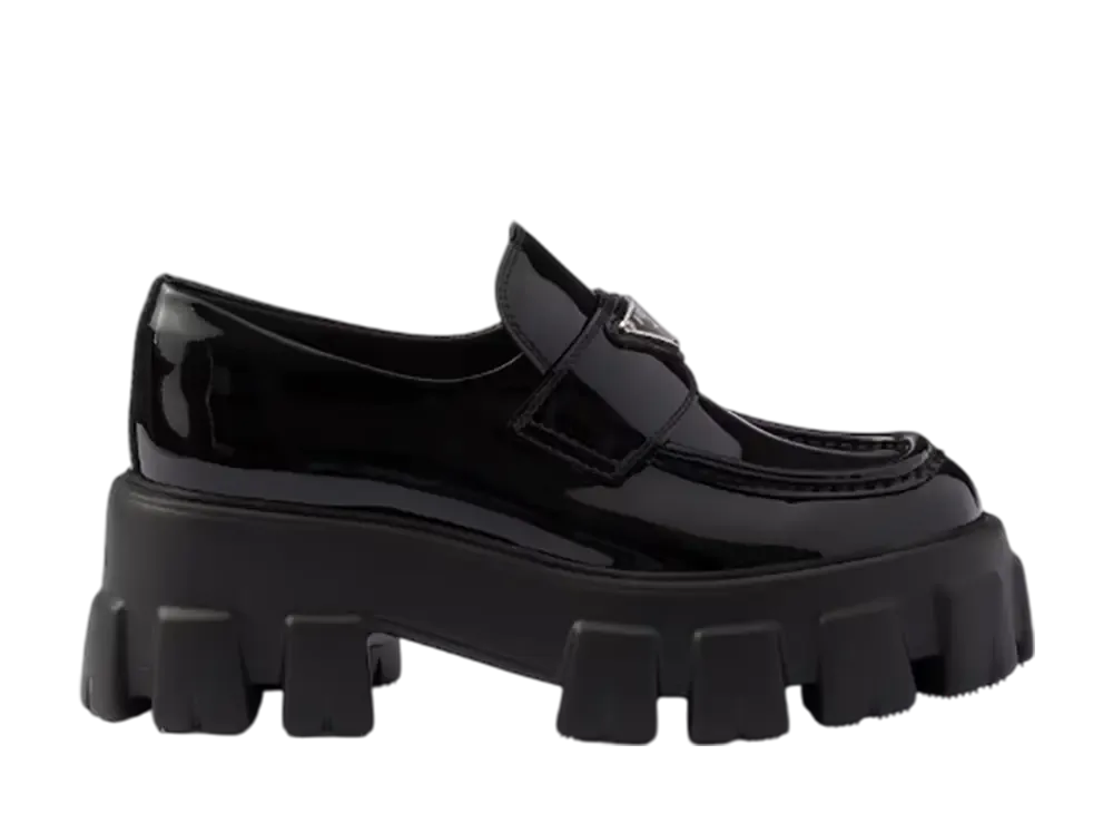 プラダ ウィメンズ モノリス パテントレザー ローファー "ブラック"