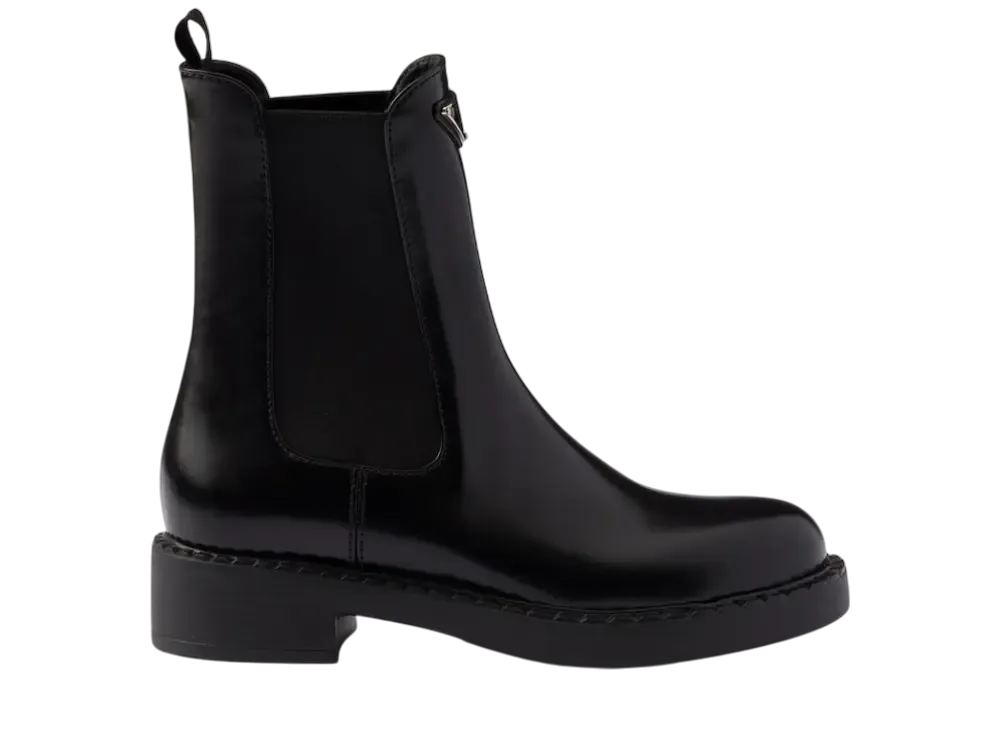 プラダ ウィメンズ ブラッシュドカーフ チェルシーブーツ "ブラック"