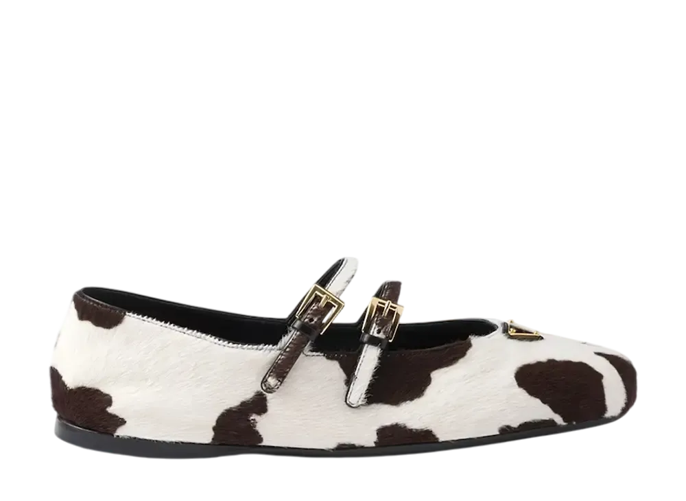 プラダ ウィメンズ プリント入り レザー バレリーナ "ホワイト/ダークブラウン"