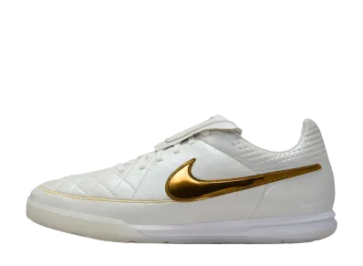 Ronaldinho × Nike Tiempo Legend "Touch of Gold"