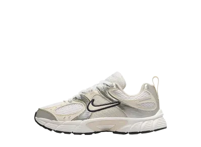 Nike PS V5 RNR "Summit White/Sail/Black/Light Orewood Brown"
