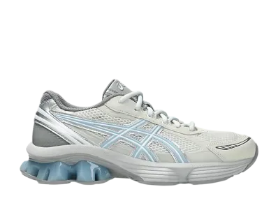 エミ × アシックス ゲルキネティック フルーエント "クリーム/ソフトスカイ"