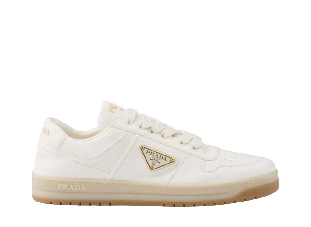 プラダ ウィメンズ ダウンタウン ナッパレザー スニーカー "アイボリー"