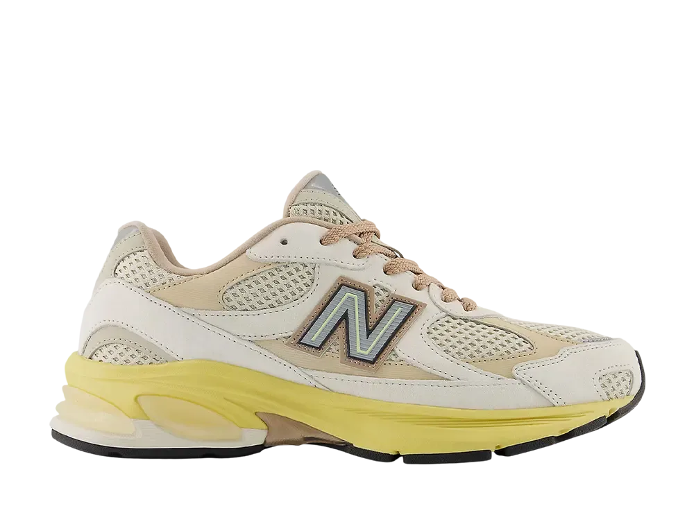 ニューバランス 2010 "リネン/デザートクレイ"