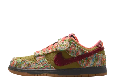 ナイキ ダンク ロー "パンダ/グリーンカレー/ホワイト"