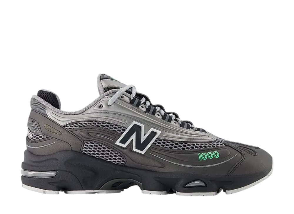 【新品】ニューバランス 1000 ブラック シルバー メタリック 26.0 New Balance 海外限定 NEW BALANCE ニューバランス 1000