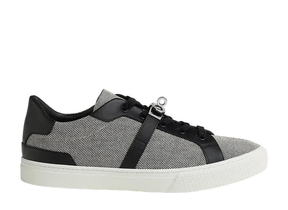 ◆大人気◆【HERMES】スニーカー Dayシリーズ (Prunoir) Day sneaker | Hermès USA