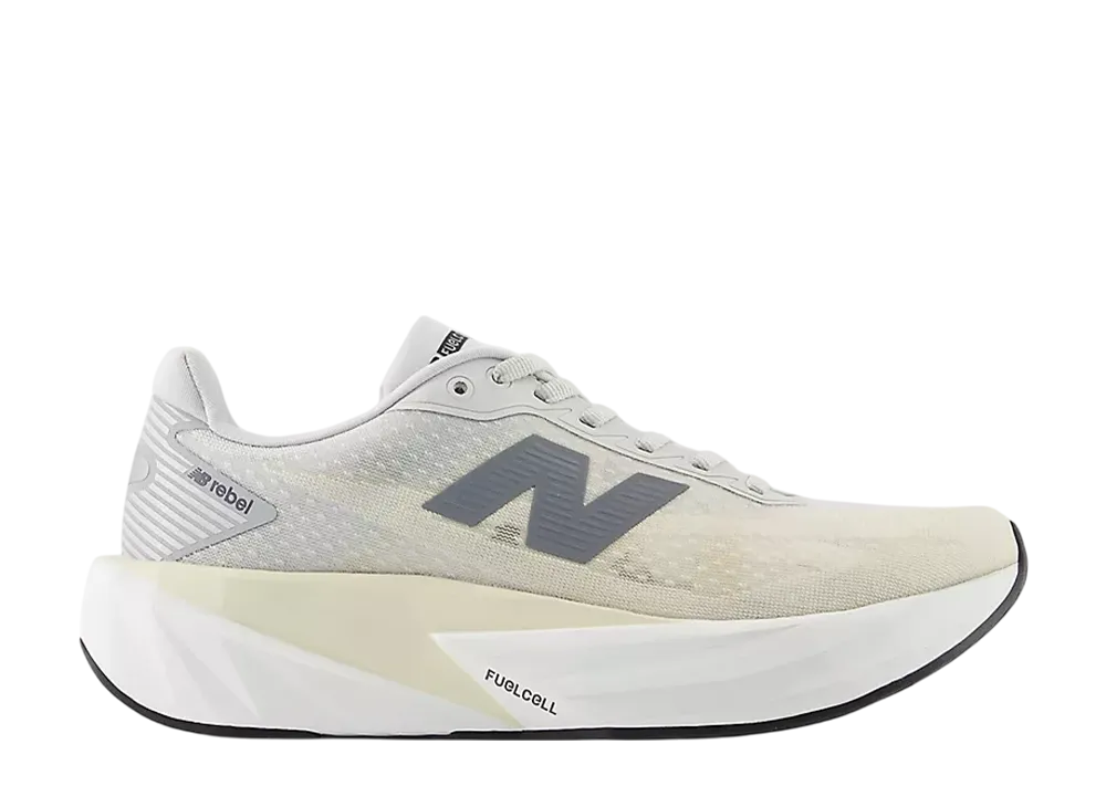 ニューバランス ウィメンズ フューエルセル レベルV5 "リネン/グレーマター/ホワイト"