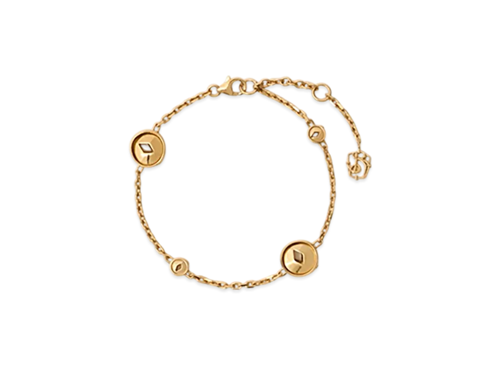 Burberry Hollow Medallion Bracelet "Gold"