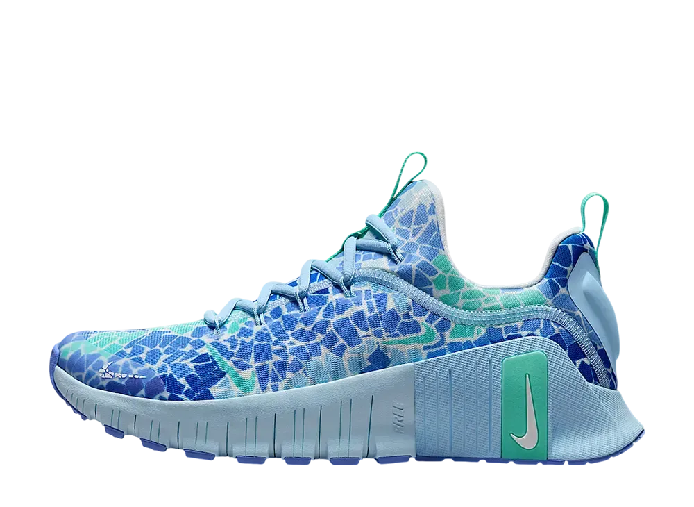 ナイキ ウィメンズ フリー メトコン6 AMP "アイスブルー/ロイヤルパルス/レーサーブルー/ホワイト"