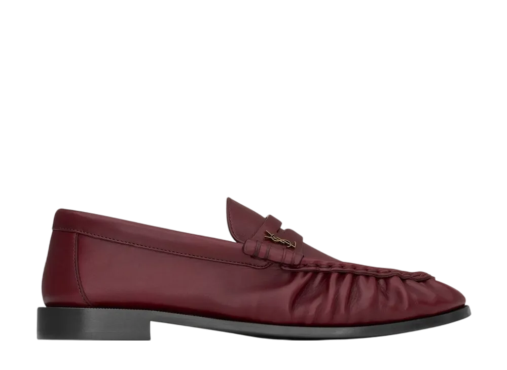 サンローラン ウィメンズ ル ローファー ソフト スムースレザー "ダークルビー"