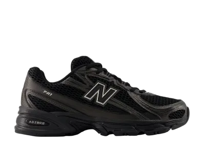 New Balance 740 "Black/Bisque/Black Metallic"