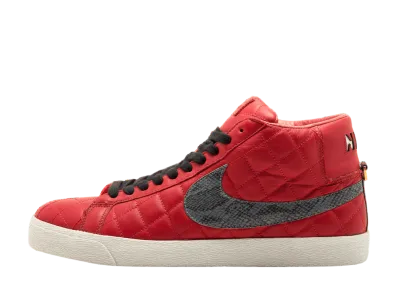 Supreme × Nike SB Blazer "Varsity Red"