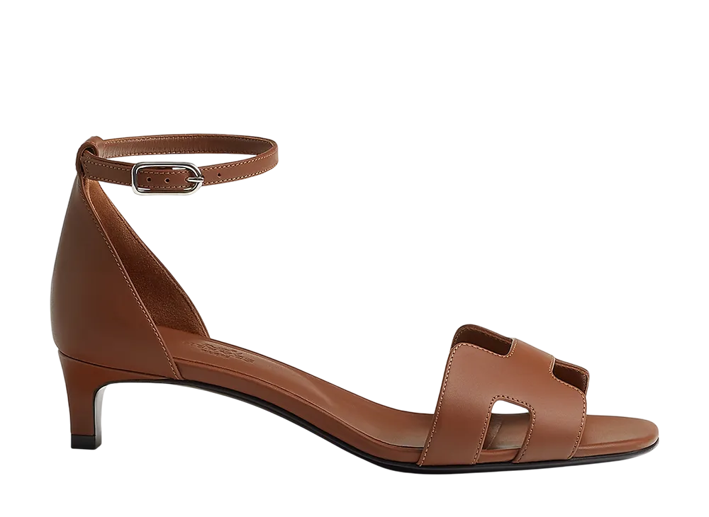 エルメス ウィメンズ ジョイ 40 サンダル "ゴールド"