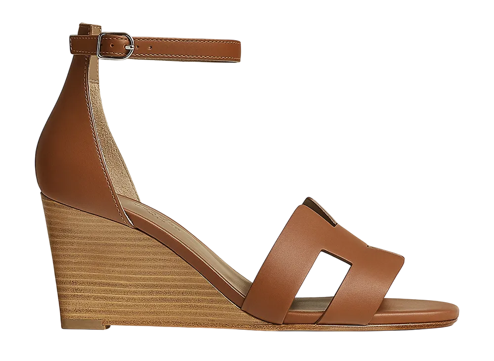 エルメス ウィメンズ レジェンド サンダル "ゴールド"