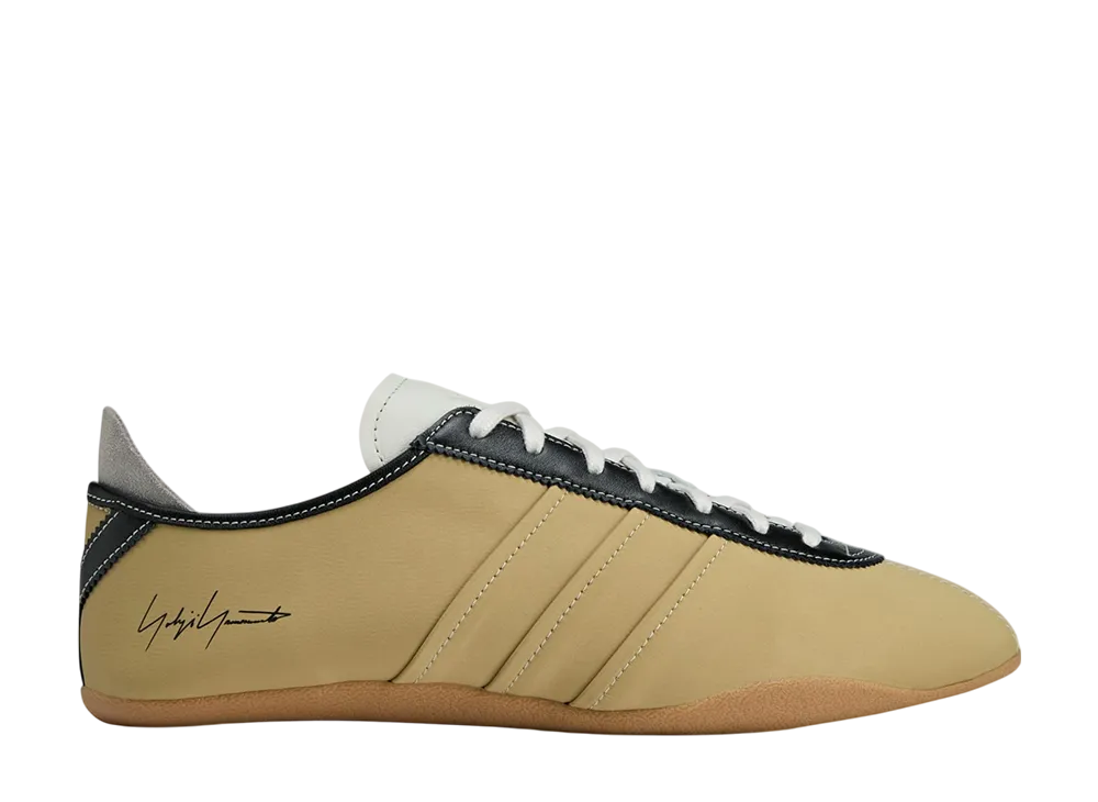 アディダス ワイスリー トーキョー "ゴールデンベージュ/ブラック/オービットグレー"