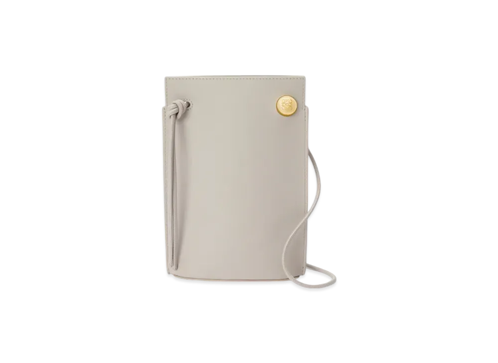 LOEWE Pebble Dice Pocket "Shell Grey"