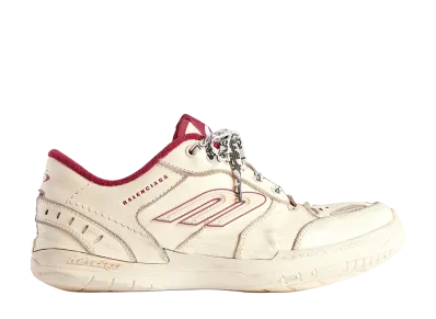 バレンシアガ ハンプトンズ ウォーンアウト スニーカー "オフホワイト/レッド"