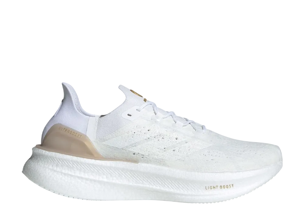 Mercedes AMG PETRONAS F1 Team × adidas Ultraboost Light 2 V2 Low Crac Running "Cloud White/Matte Gold"