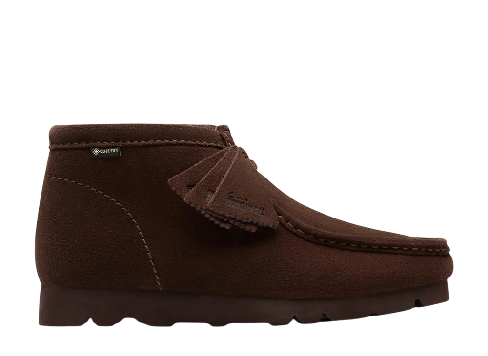 クラークス ワラビー ブーツ ゴアテックス "ダークブラウンスウェード"