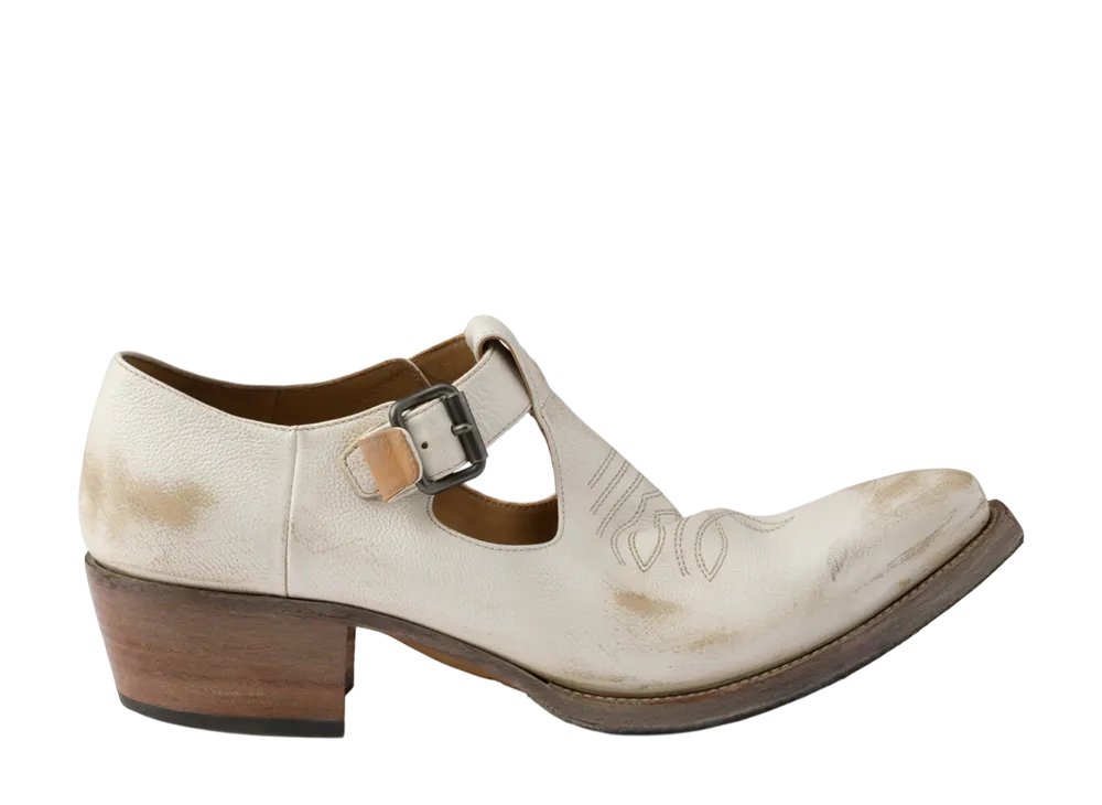 プラダ バックル付 アンティークレザー シューズ "フホワイト"