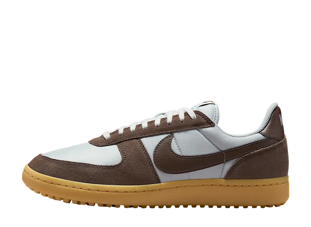 ナイキ フィールドジェネラル "ピュアプラチナム/ガムイエロー/アイアンストーン"