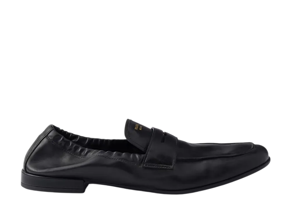 プラダ ウィメンズ アンティークレザー ローファー "ブラック"