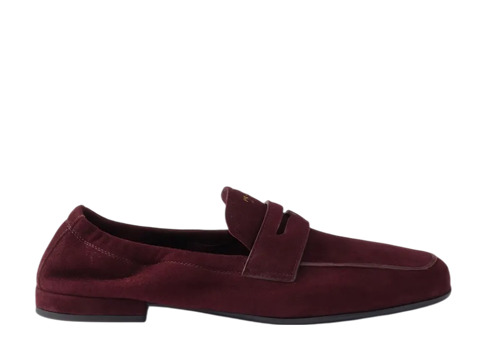 プラダ ウィメンズ アンティーク加工スエード ローファー "ボルドー"