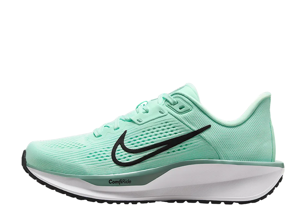 ナイキ ウィメンズ クエスト6 "ミントフォーム/キャノン/ホワイト/ブラック"