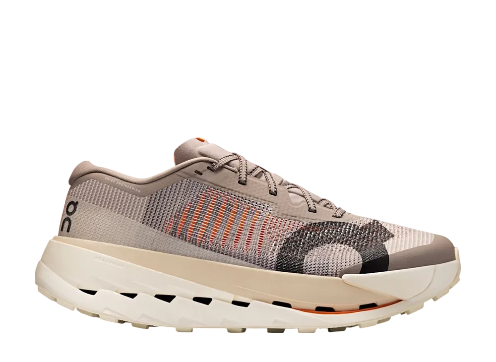 オン クラウドウルトラ プロ "シンダー/パール"