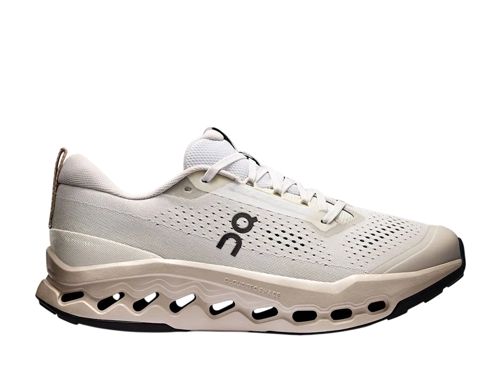 On Cloudsurfer Trail 2 "Frost/Truffle"