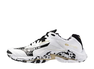 ミズノ ウエーブライトニング Z8 "ホワイト/ブラック/ゴールド"