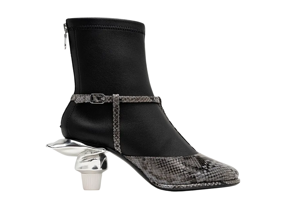 メゾンミハラヤスヒロ ウィメンズ トゥースペーストヒール パイソンプリント ストラップブーツ "グレー" (B15FW707)