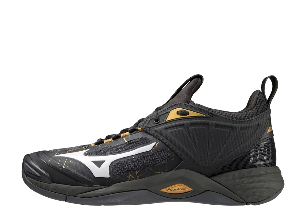 Mizuno Wave Momentum 2 "Black/Gold"