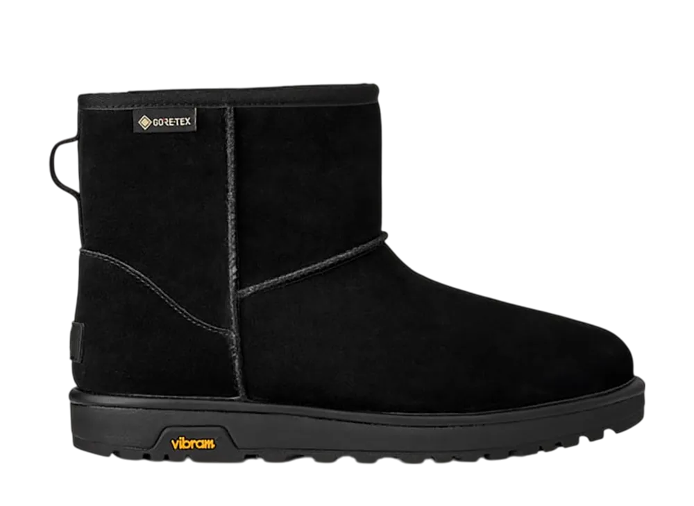 アグ クラシック ミニ ゴアテックス "ブラック"