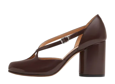 Maison Margiela Women's Tabi Décolleté "Brown"