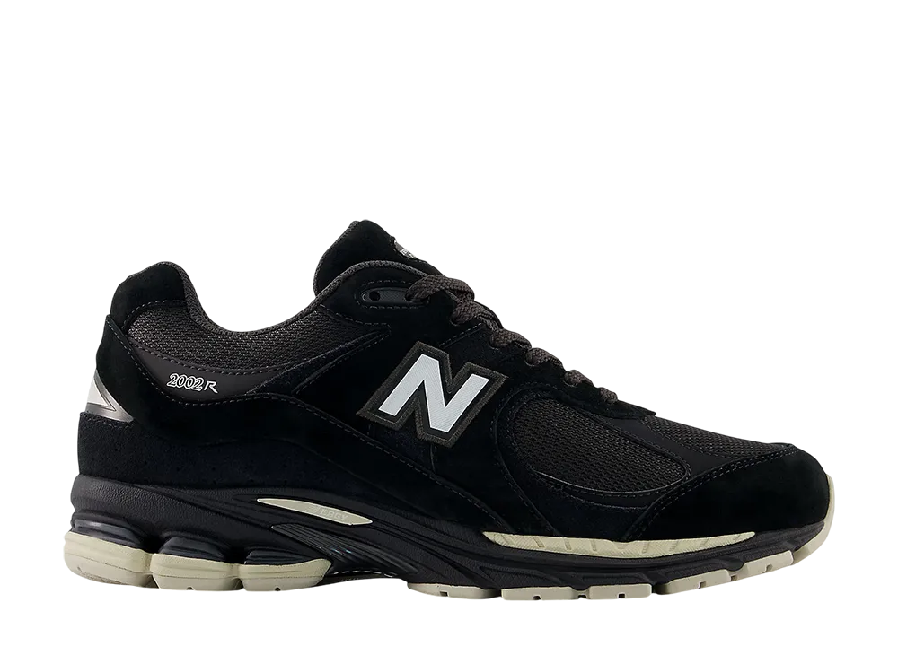 New Balance 2002R "Black/imber Wolf/White"