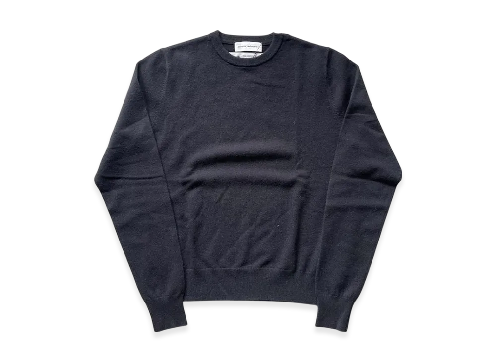 extreme cashmere x n°36 Be Classic "Raven"