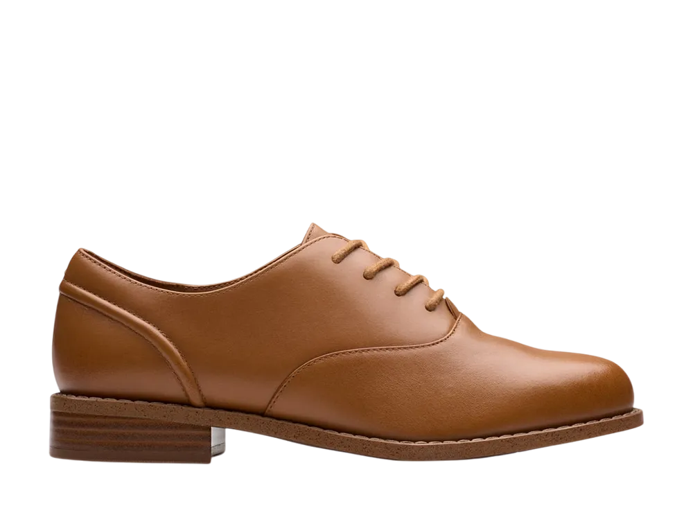 Clarks Women's Hana Walk "Tan Leather"