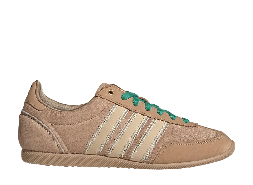 アディダスオリジナルス ジャパン "ウォームサンドストーン/クリスタルサンド/アルミナ"