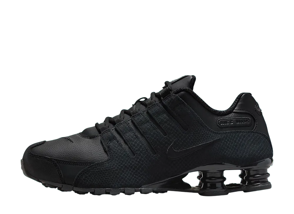 Nike Shox ブラックスニーカー Nike Shox NZ 