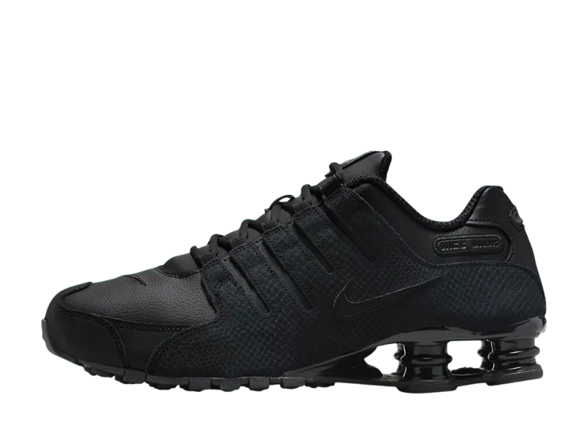Nike Shox ブラックスニーカー Nike Shox NZ