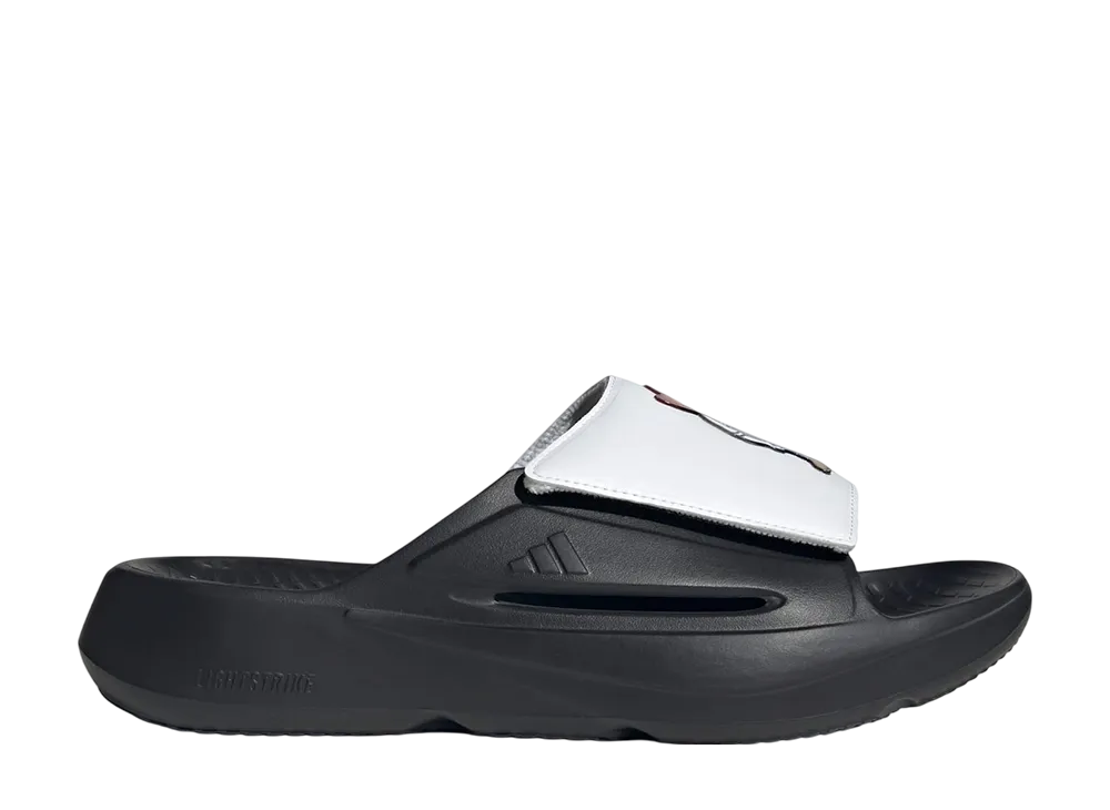 ネブラスカコーンハスカーズ × アディダス ライトブレイズ スライド "コアブラック/チームパワーレッド/クラウドホワイト"