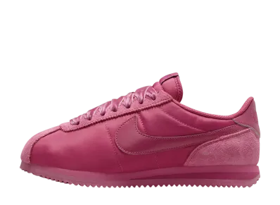 ナイキ ウィメンズ コルテッツ "スウィートビート/ラッシュマルーン/ダークチームレッド"