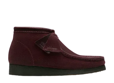 クラークス ワラビーブーツ "パープルグレープスエード"