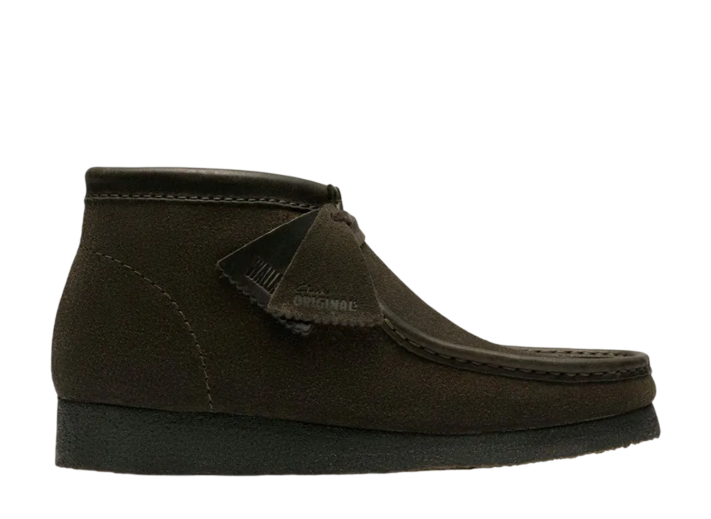クラークス ワラビーブーツ "ローデングリーンスエード"